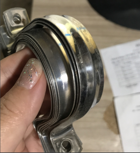 Cùm OMEGA - Xem chi tiết tại Công Ty TNHH Sản Xuất Thương Mại Phát Triển Tiến Thành Cum treo ong nhua inox