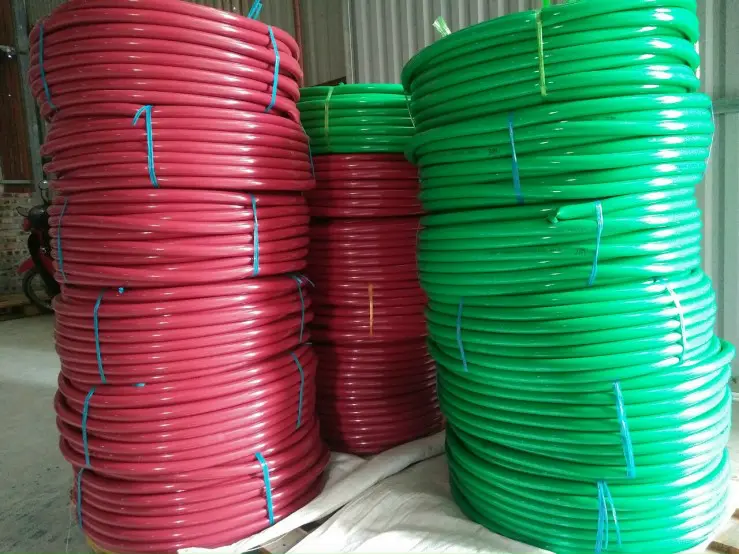 Ống nhựa mềm dẫn nước
