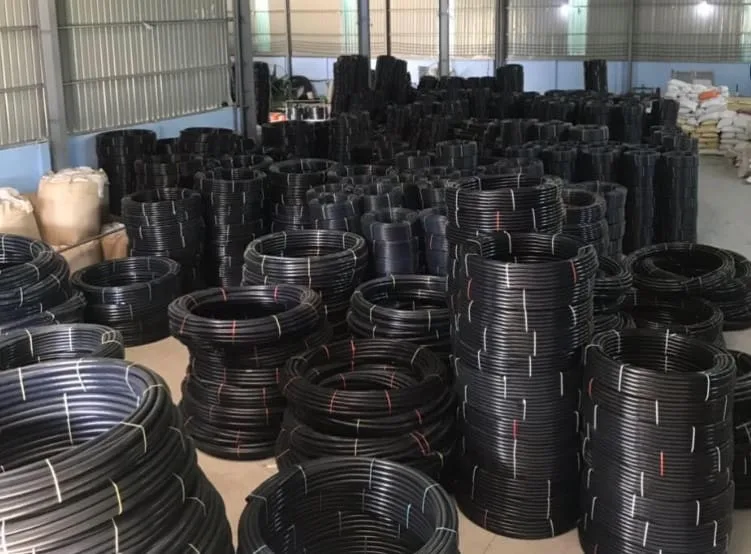 Ống Nhựa Đen Cuộn - Xem chi tiết tại Công Ty TNHH Sản Xuất Thương Mại Phát Triển Tiến Thành sự đa dạng của các loại ống nhựa đen cuộn hdpe
